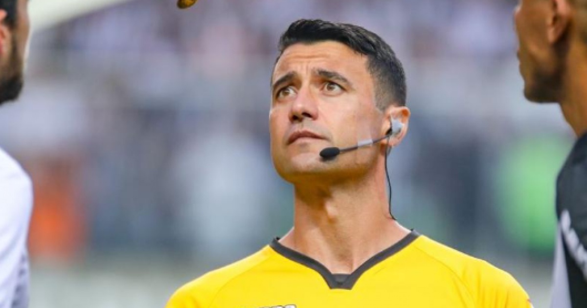 CBF muda árbitro da partida entre São Paulo e Vitória