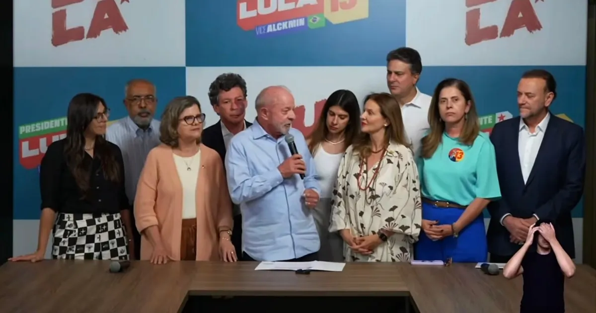 Imagem de Lula critica resistência dos clubes em adotar SAFs e condena dependência de apostas