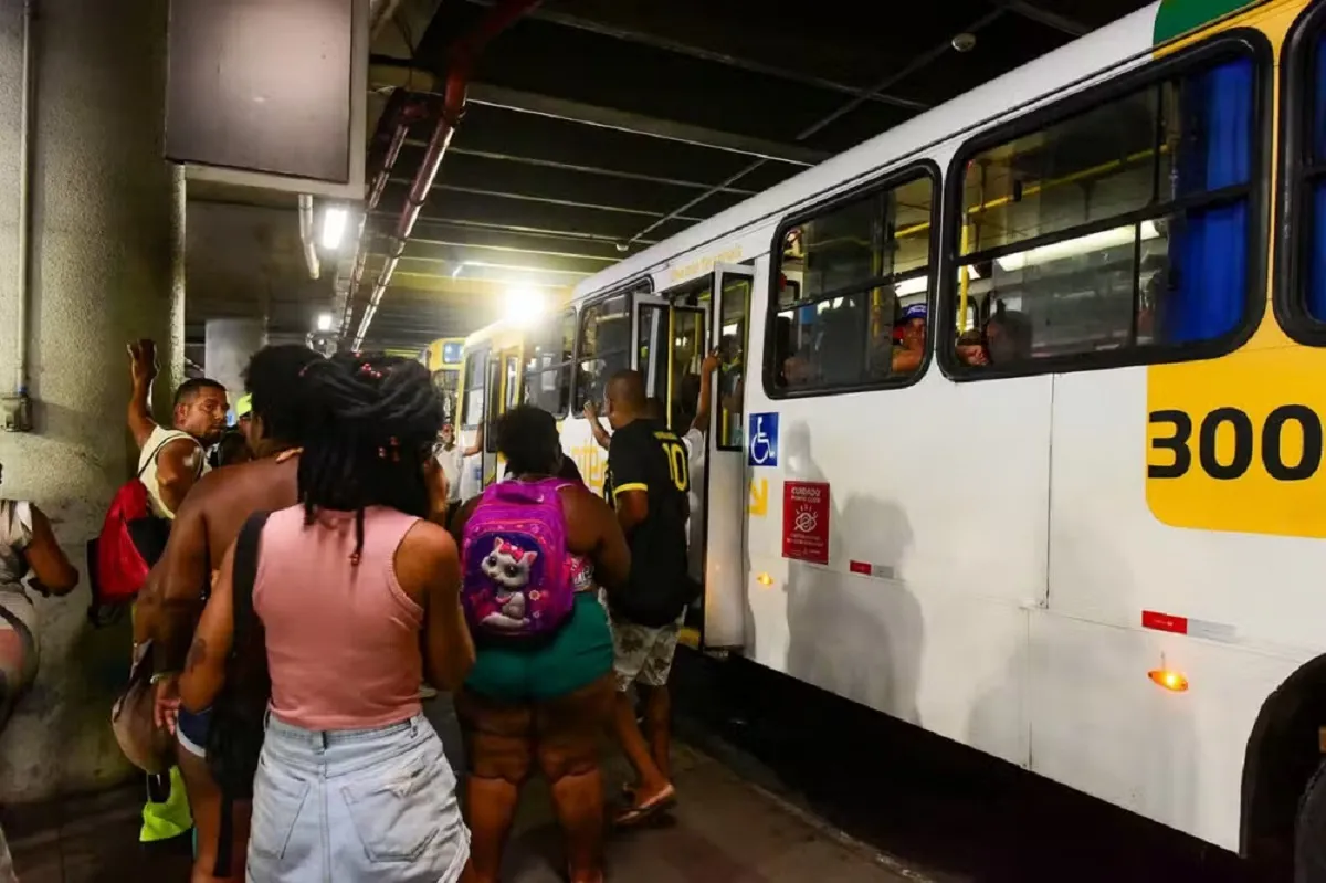Imagem de Linhas de ônibus retornam à Plataforma G da Estação da Lapa